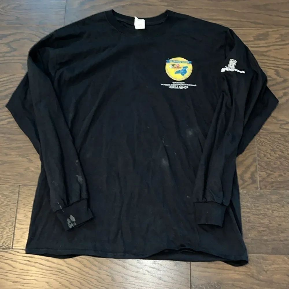 2018 Myrtle beach south Carolina pickleball black LS Gamma T shirt L spots on it